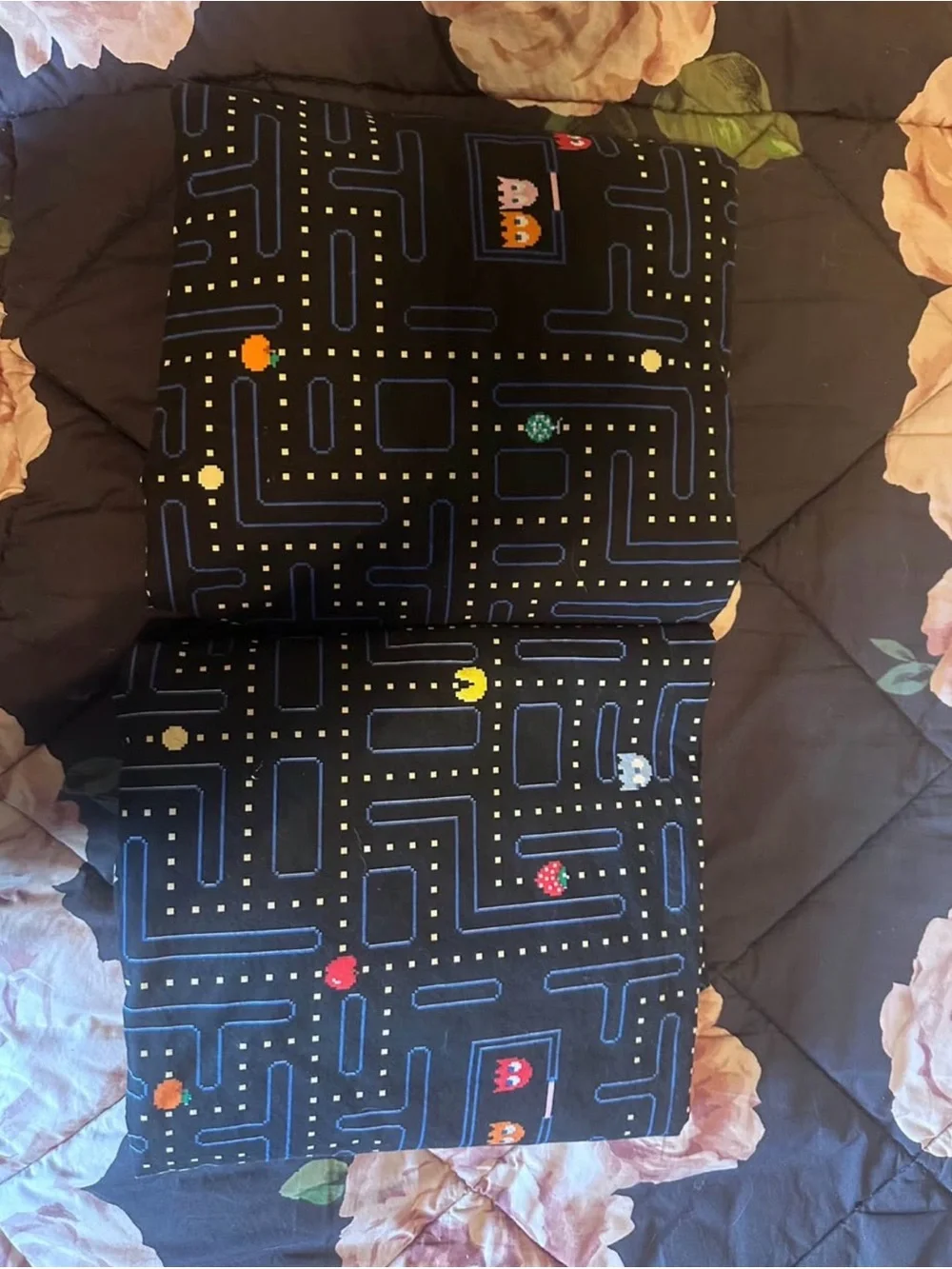 Pottery Barn Teen PAC-MAN Glow-in-the-Dark Sheet Set